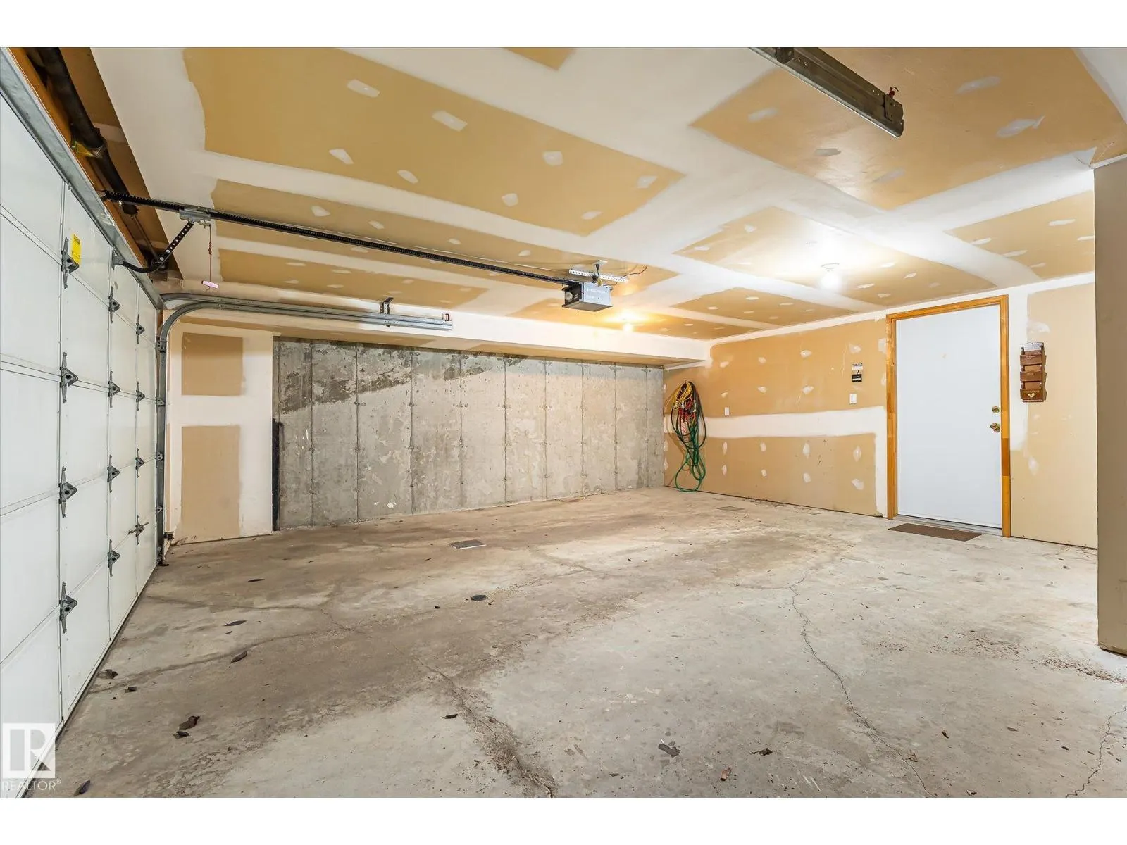 #111 11115 9 Ave NW