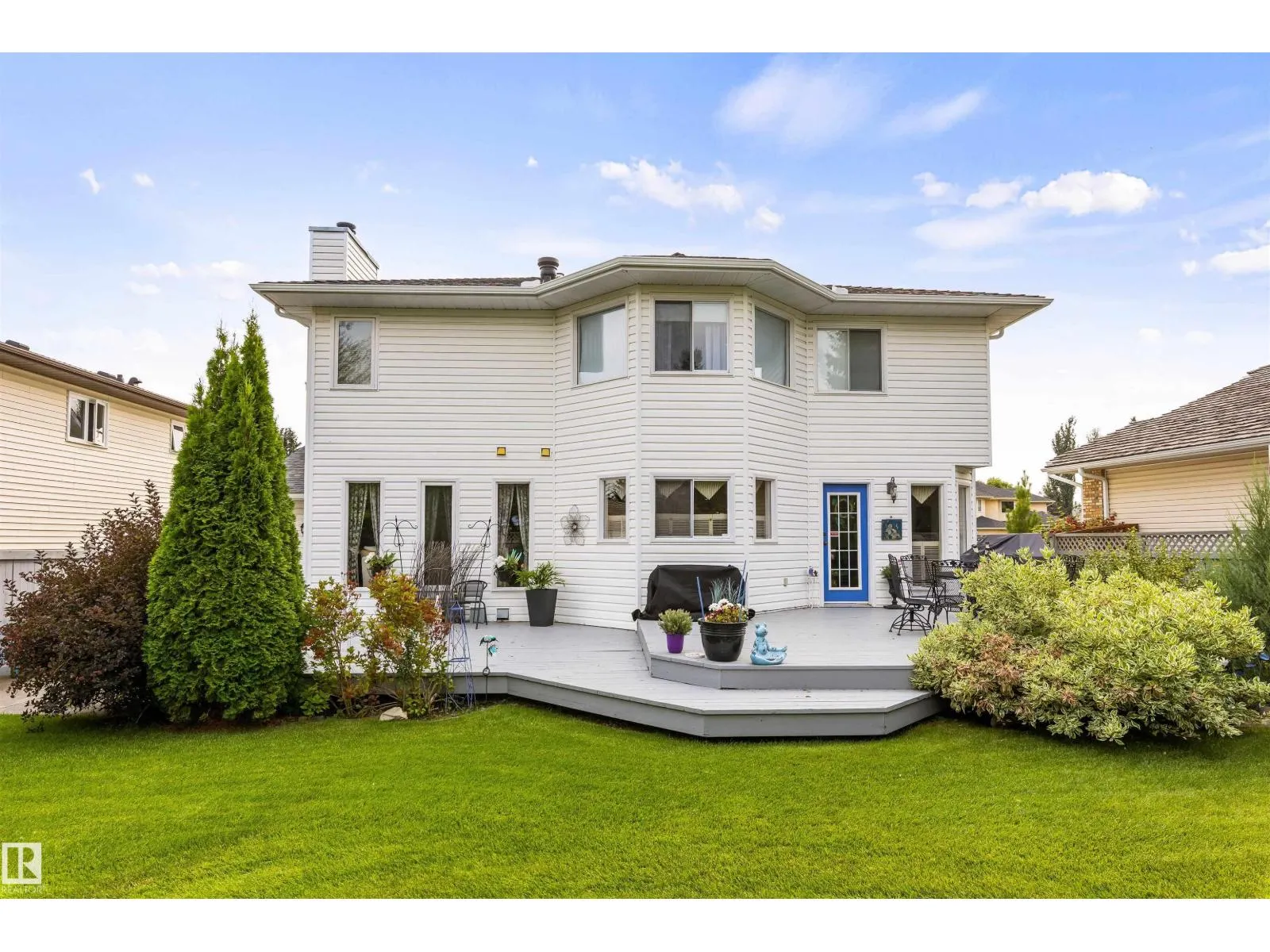 9 PAQUETTE PL
