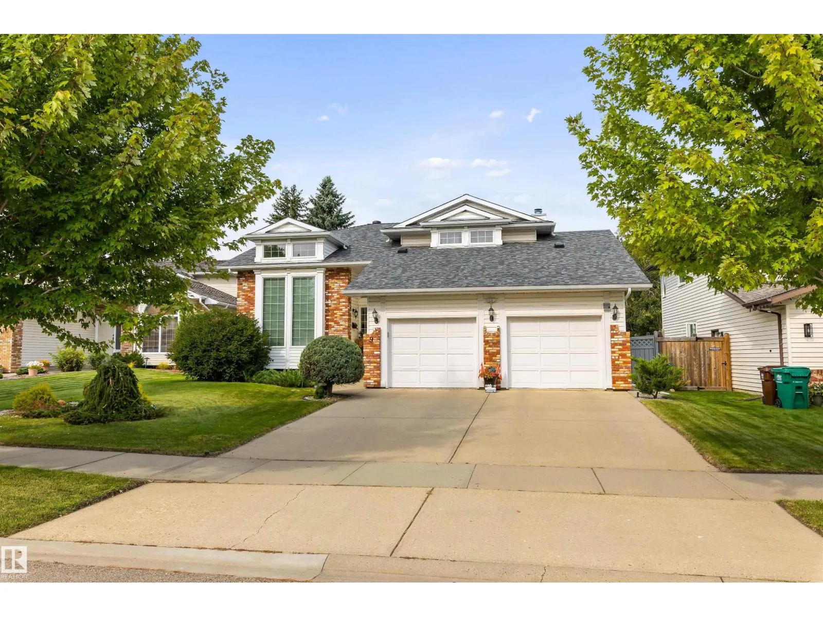 9 PAQUETTE PL