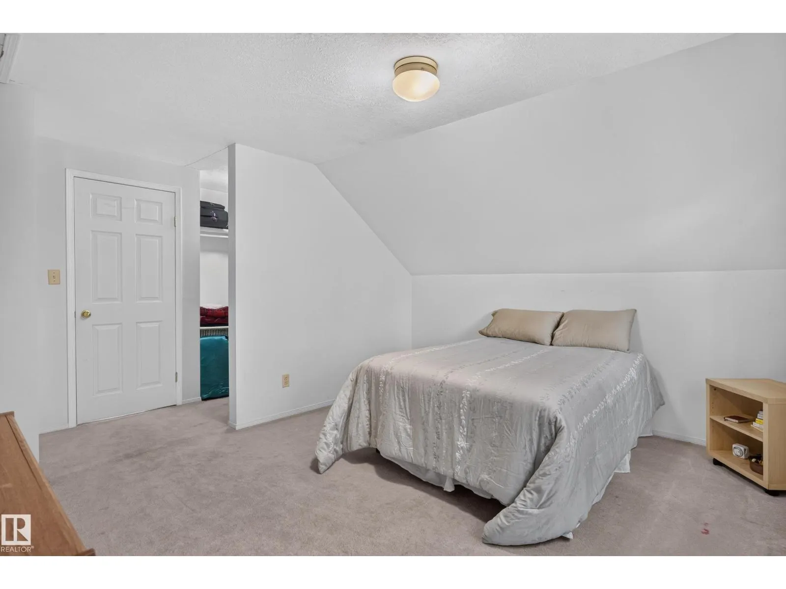 10819 131 ST NW