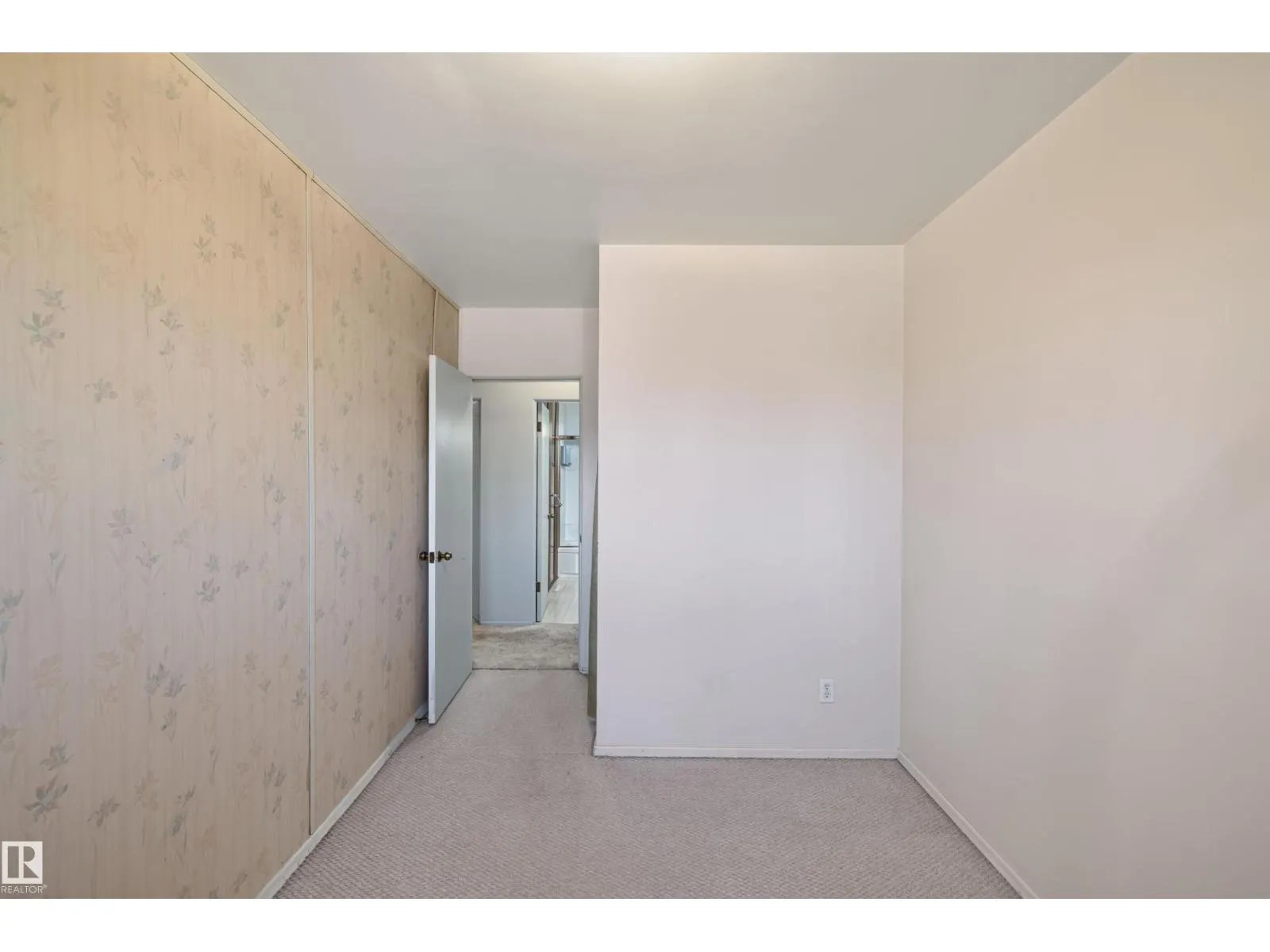 13612 137 ST NW