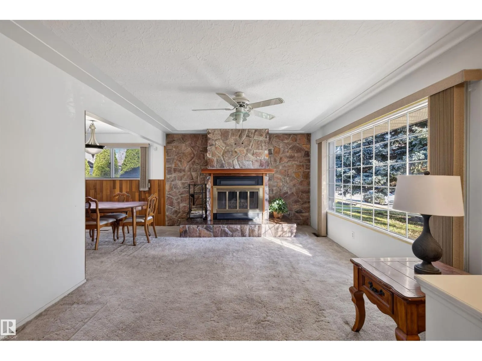 13612 137 ST NW