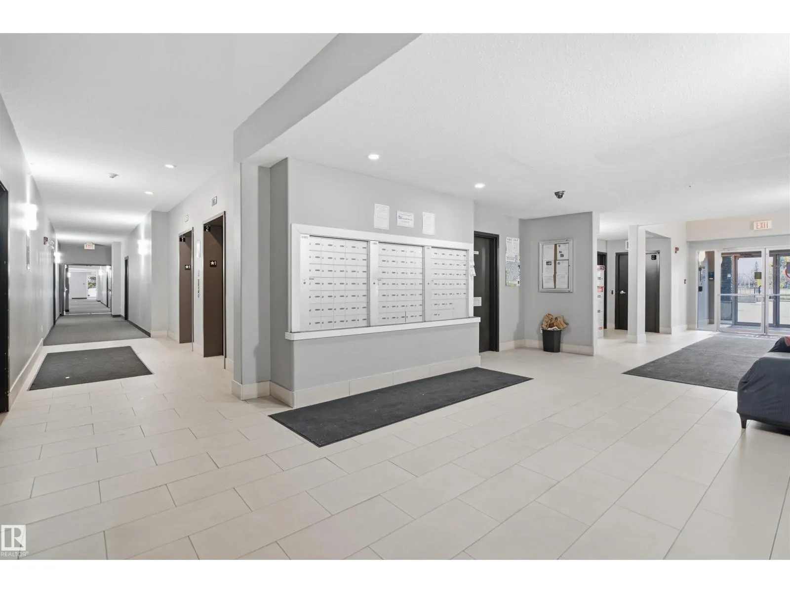 #312 14808 125 ST NW