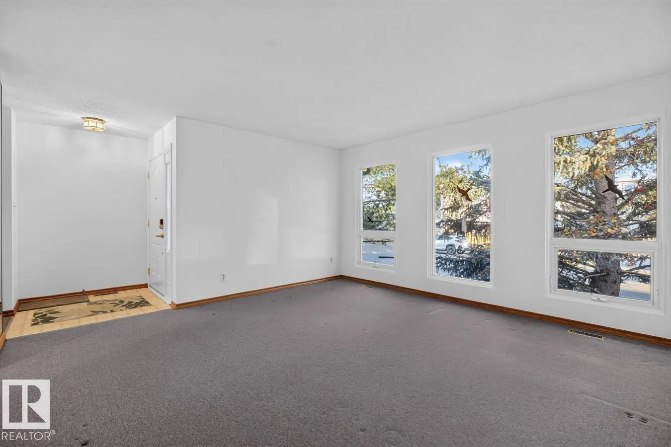 8711 38A AV NW