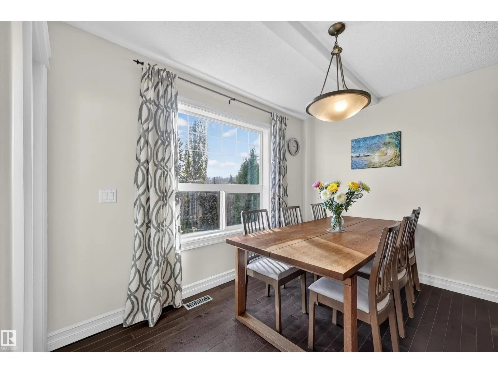 21319 58 AV NW