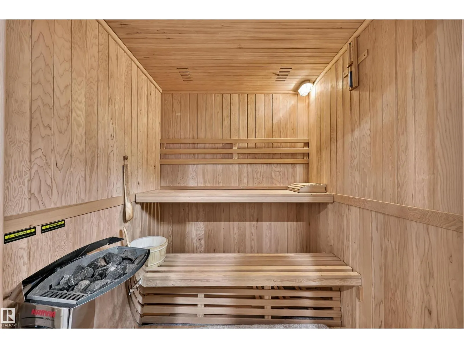 21319 58 AV NW
