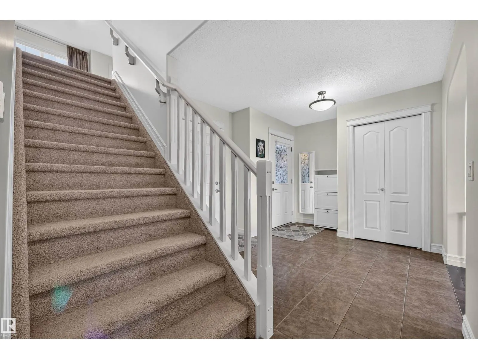 21319 58 AV NW