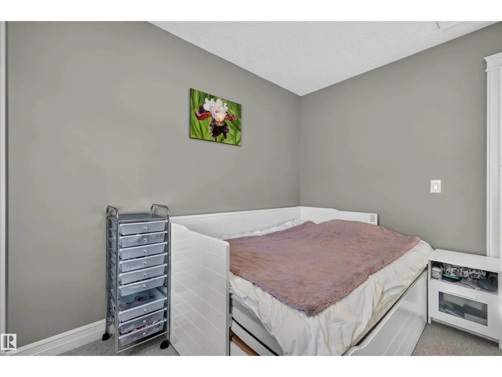 21319 58 AV NW