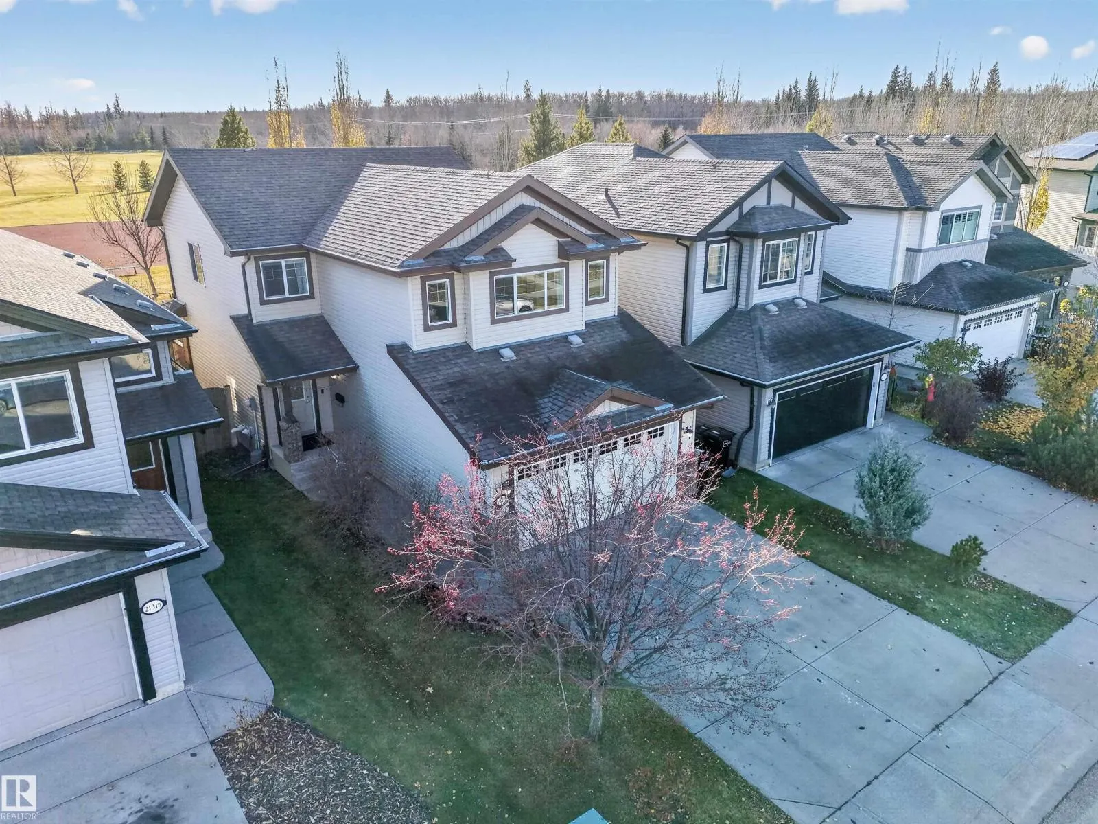 21319 58 AV NW