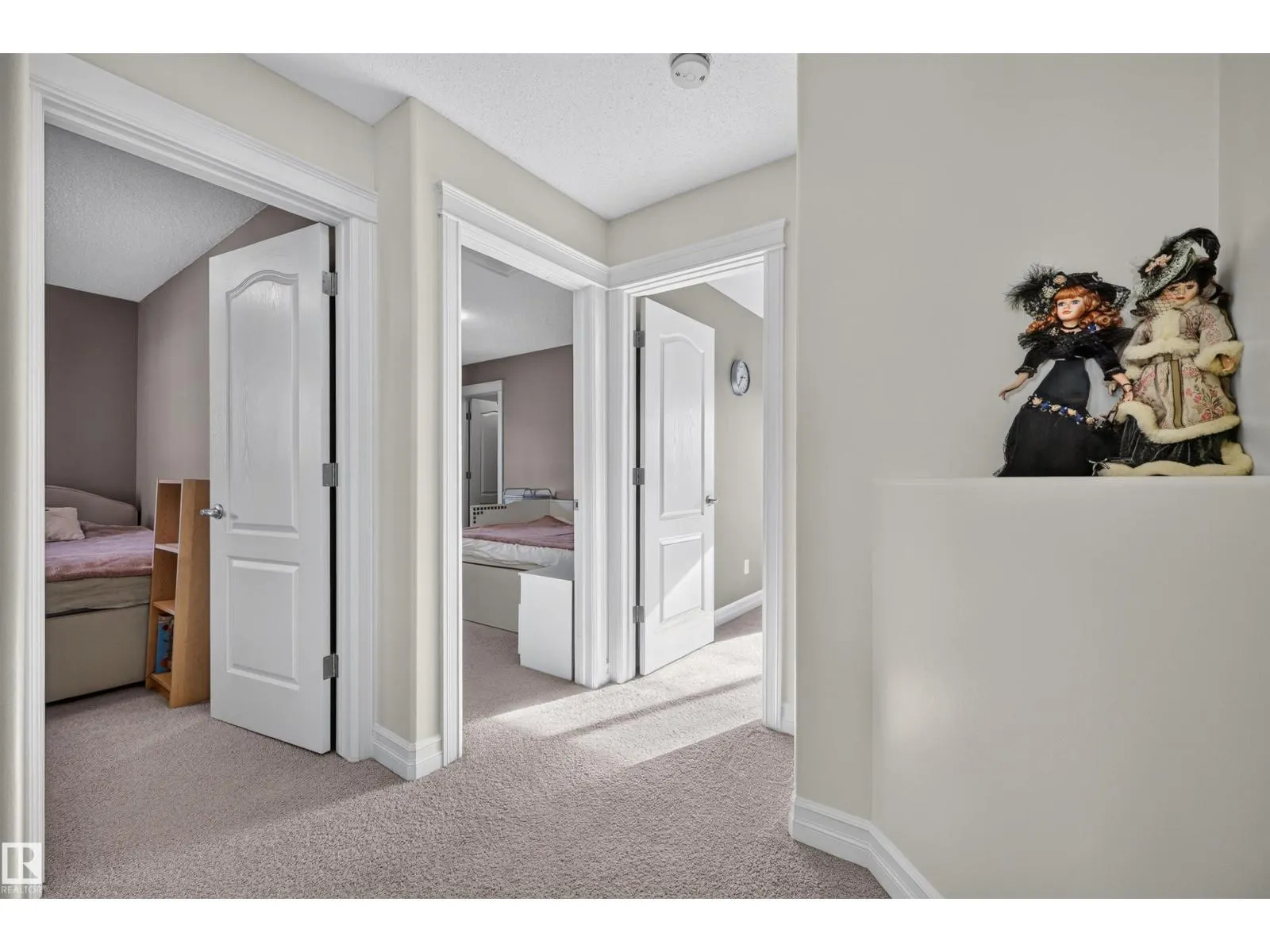 21319 58 AV NW