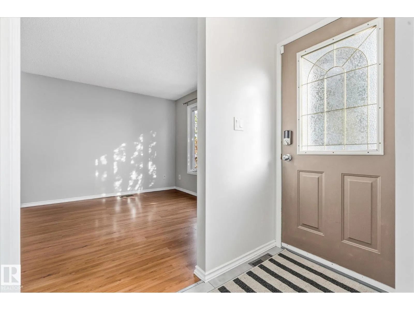 7 WESTERLAND PL