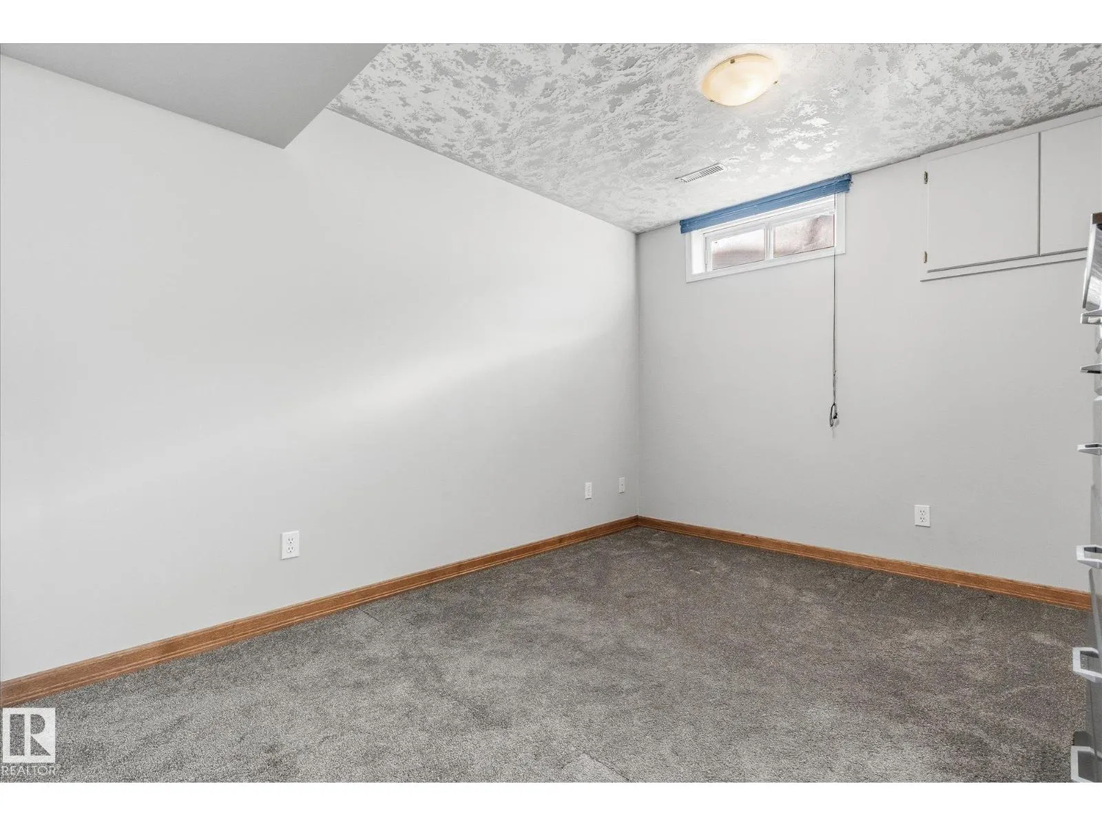 7 WESTERLAND PL
