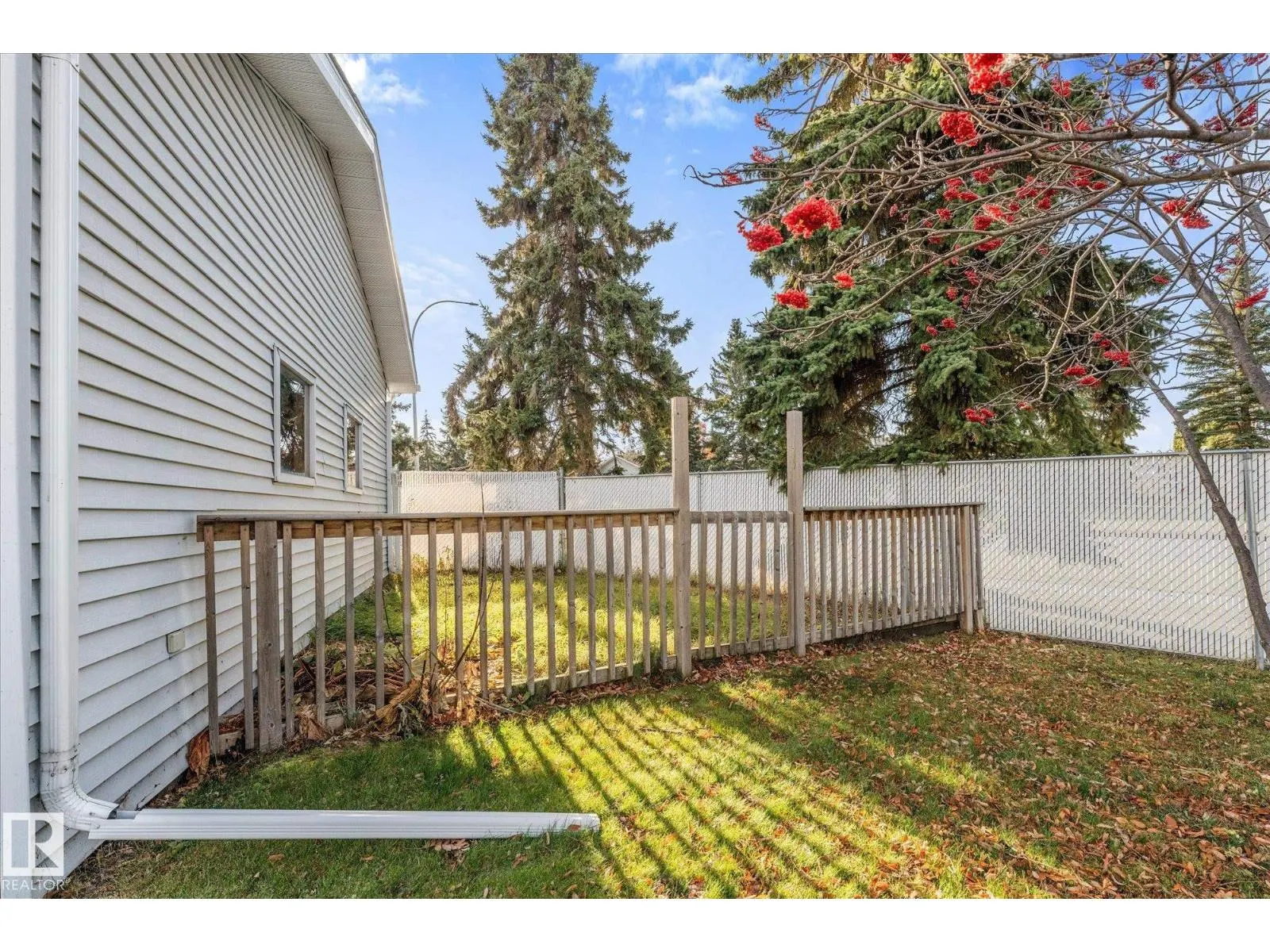 7 WESTERLAND PL