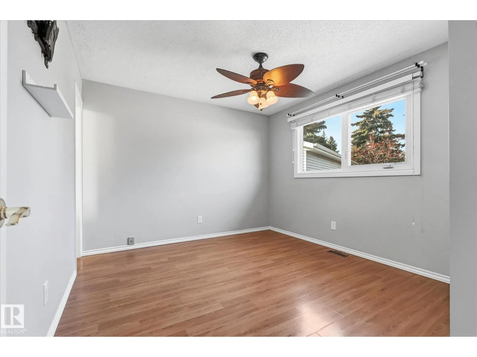 7 WESTERLAND PL