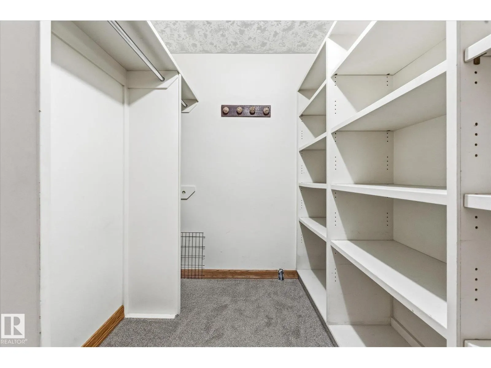 7 WESTERLAND PL