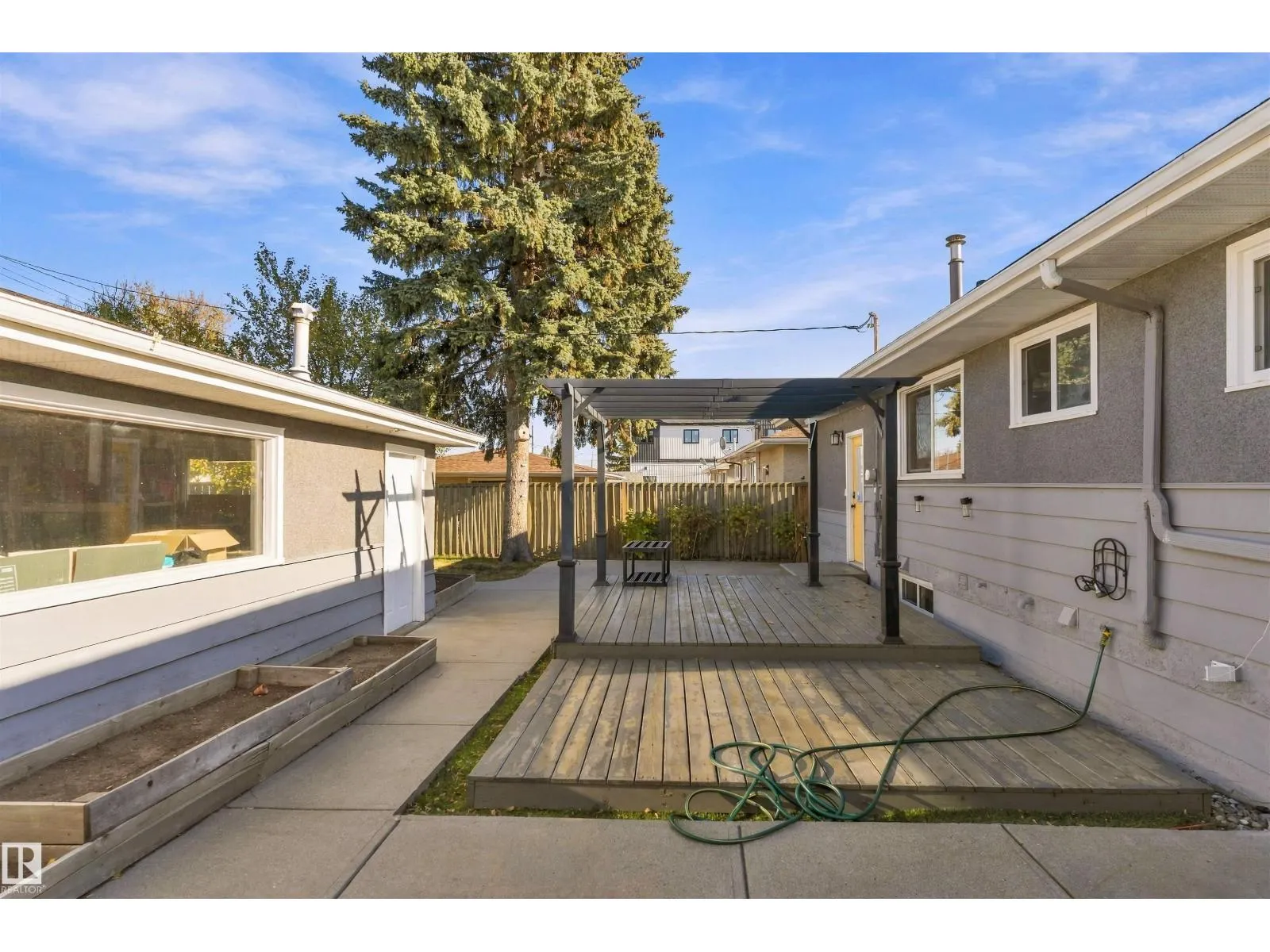 9508 129A AV NW NW