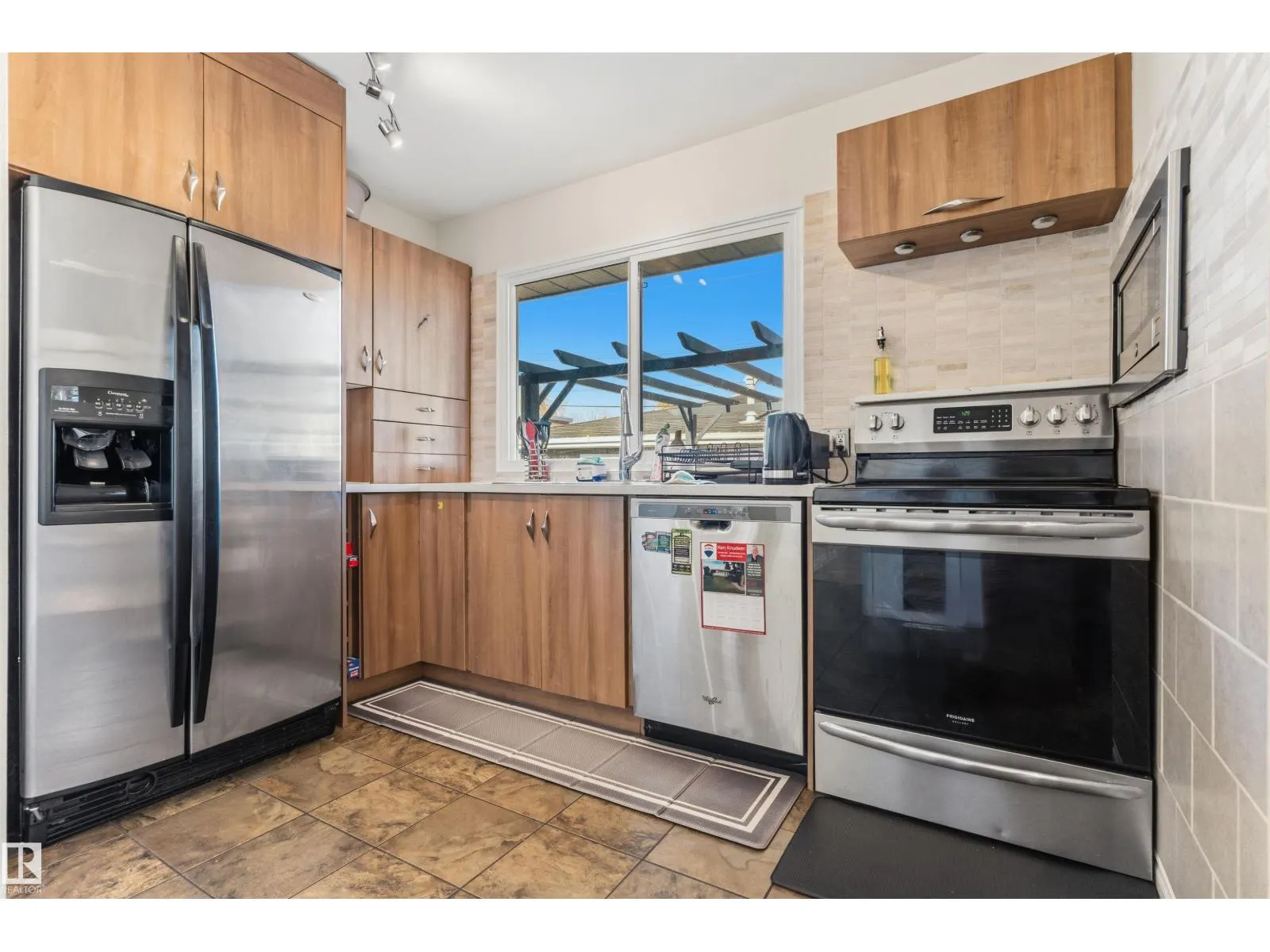 9508 129A AV NW NW