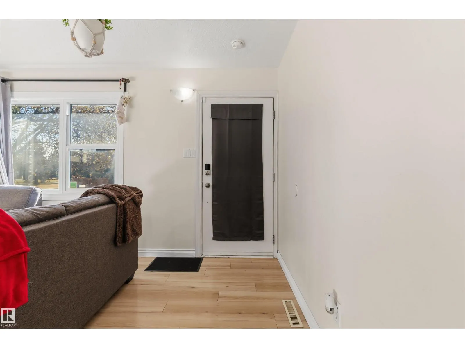 9508 129A AV NW NW