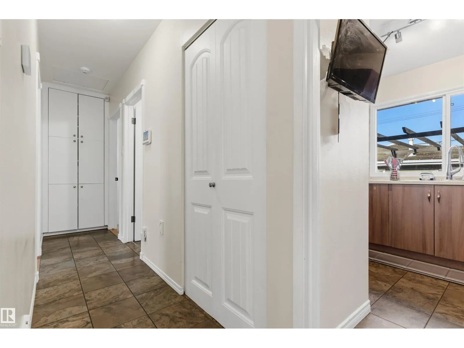 9508 129A AV NW NW