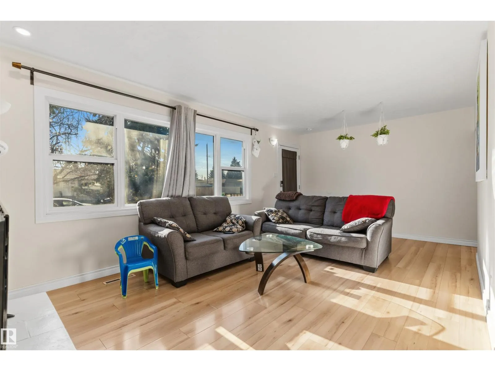 9508 129A AV NW NW