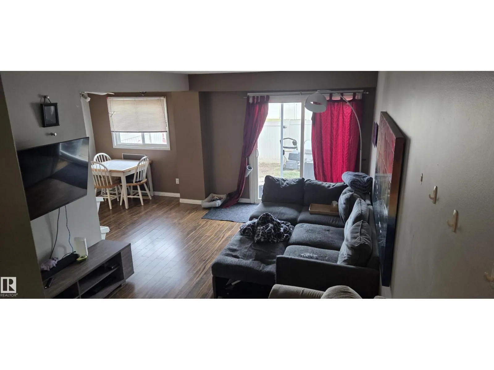 148 CENTENNIAL CO NW