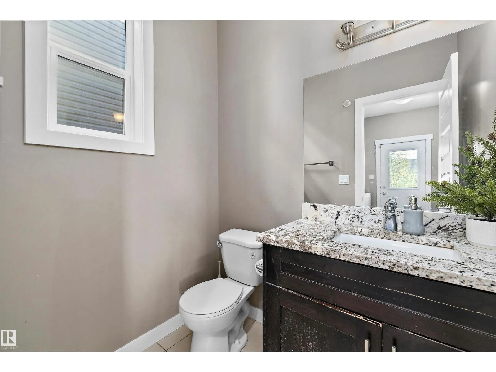 10418 155 ST NW