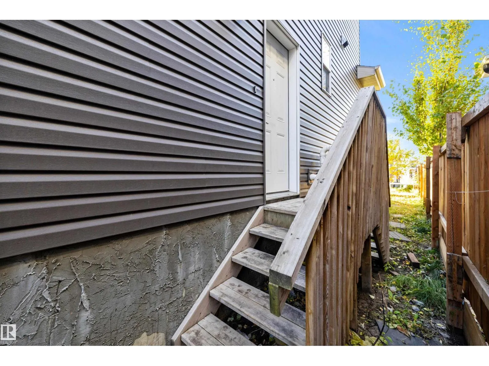 10418 155 ST NW