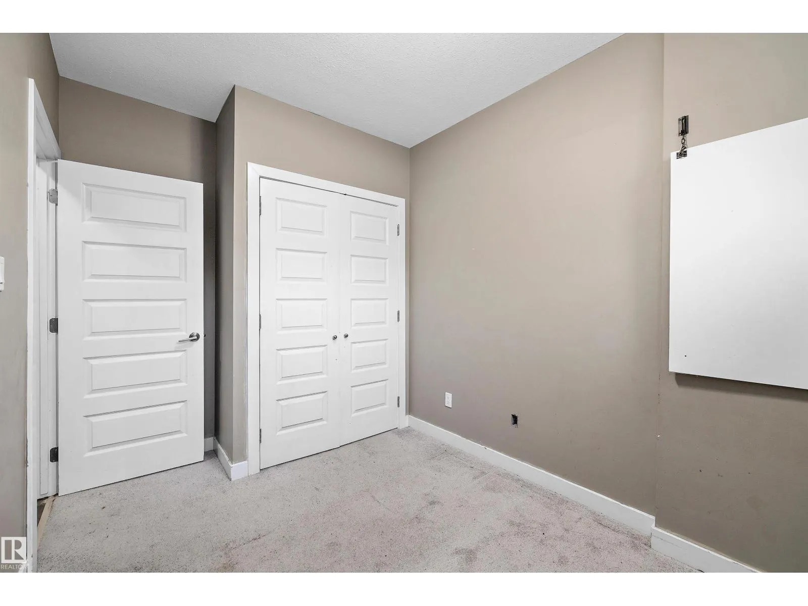 10418 155 ST NW