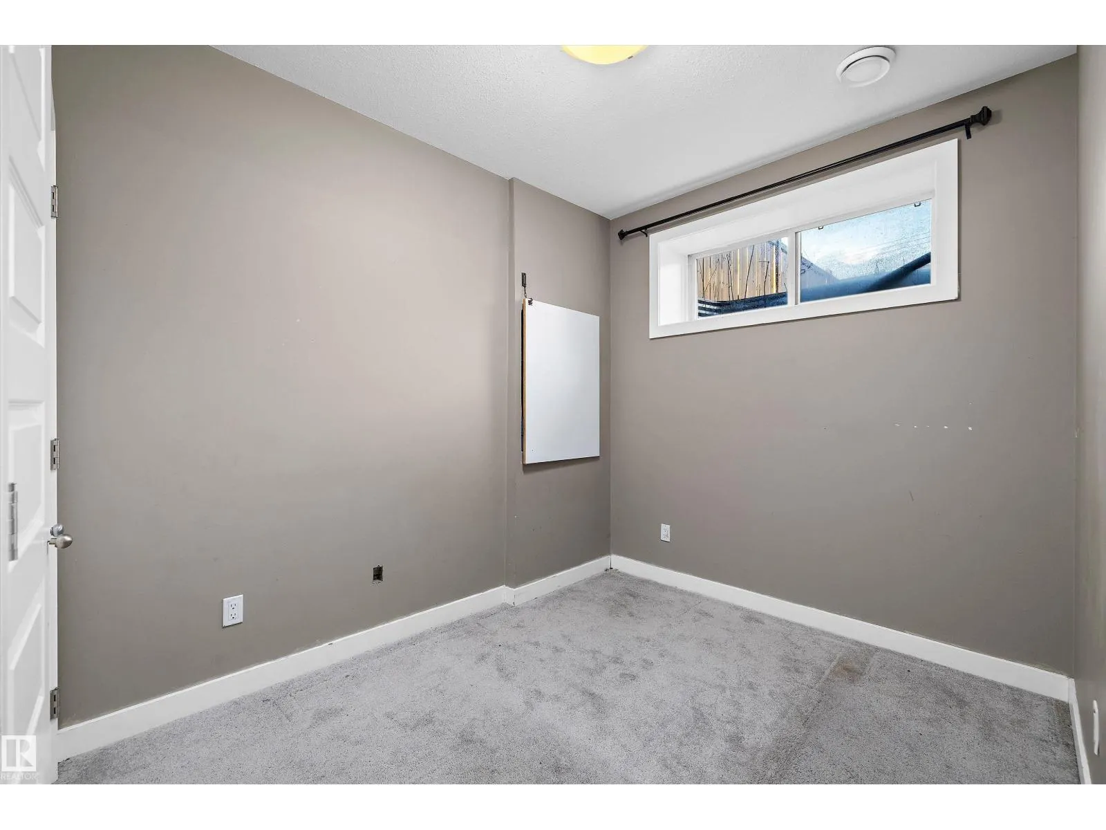 10418 155 ST NW
