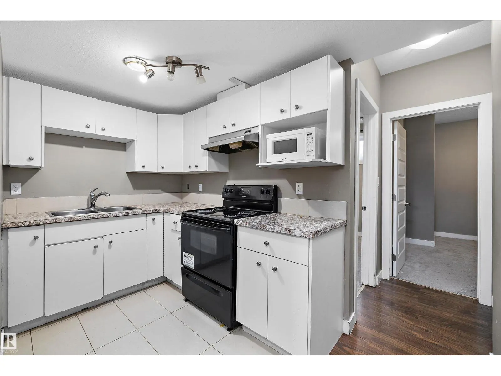 10418 155 ST NW