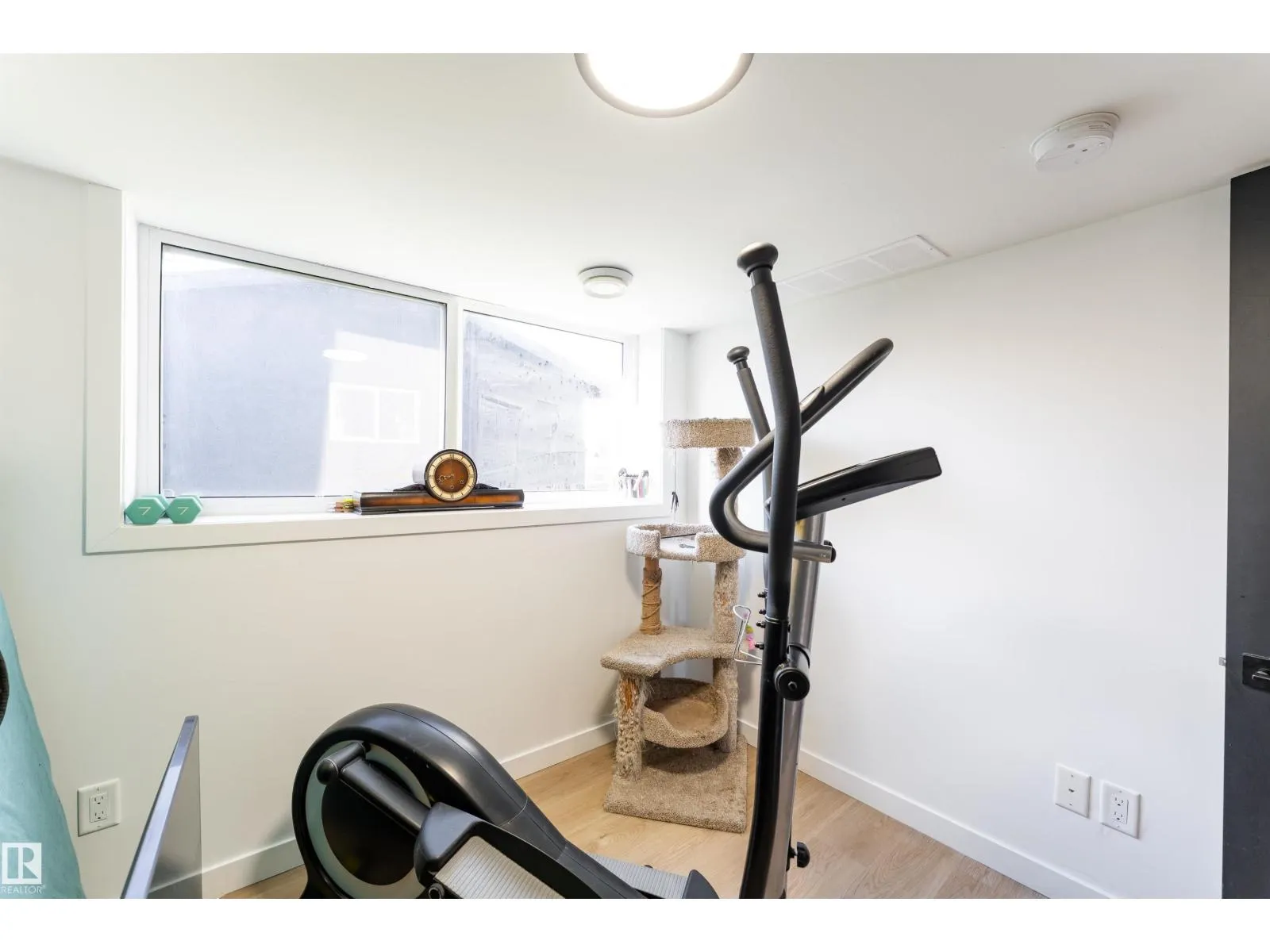 13412 135 ST NW