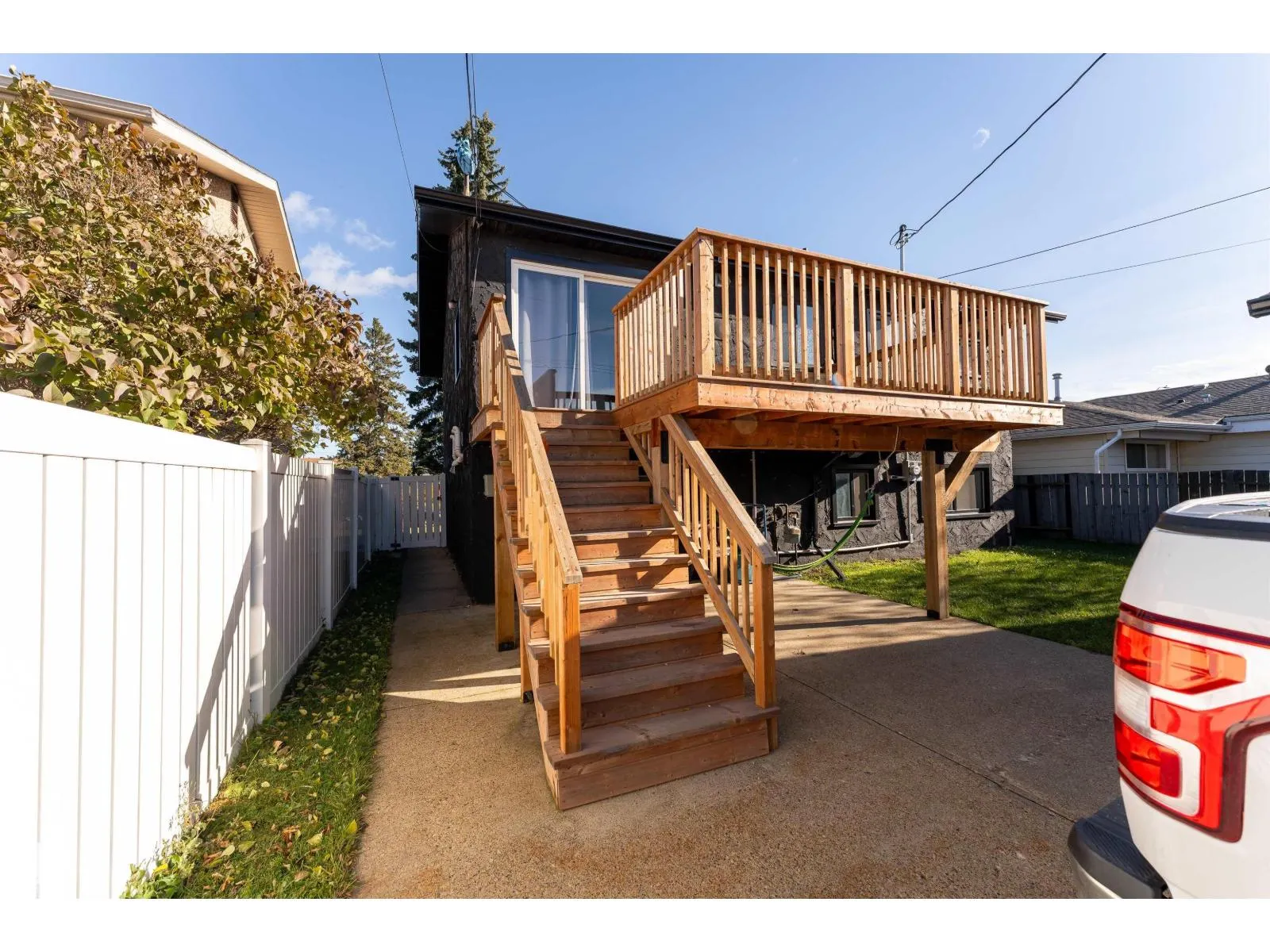 13412 135 ST NW