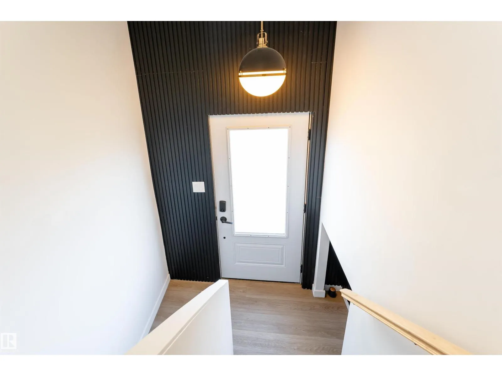 13412 135 ST NW
