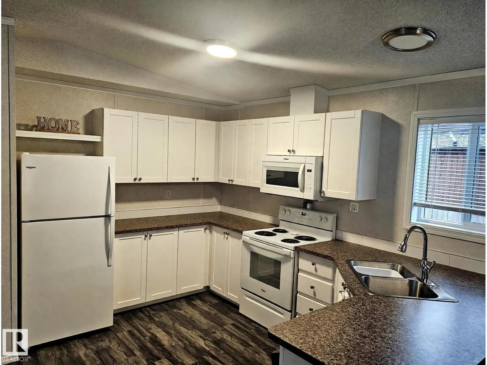 #8 12604 153 AV NW NW