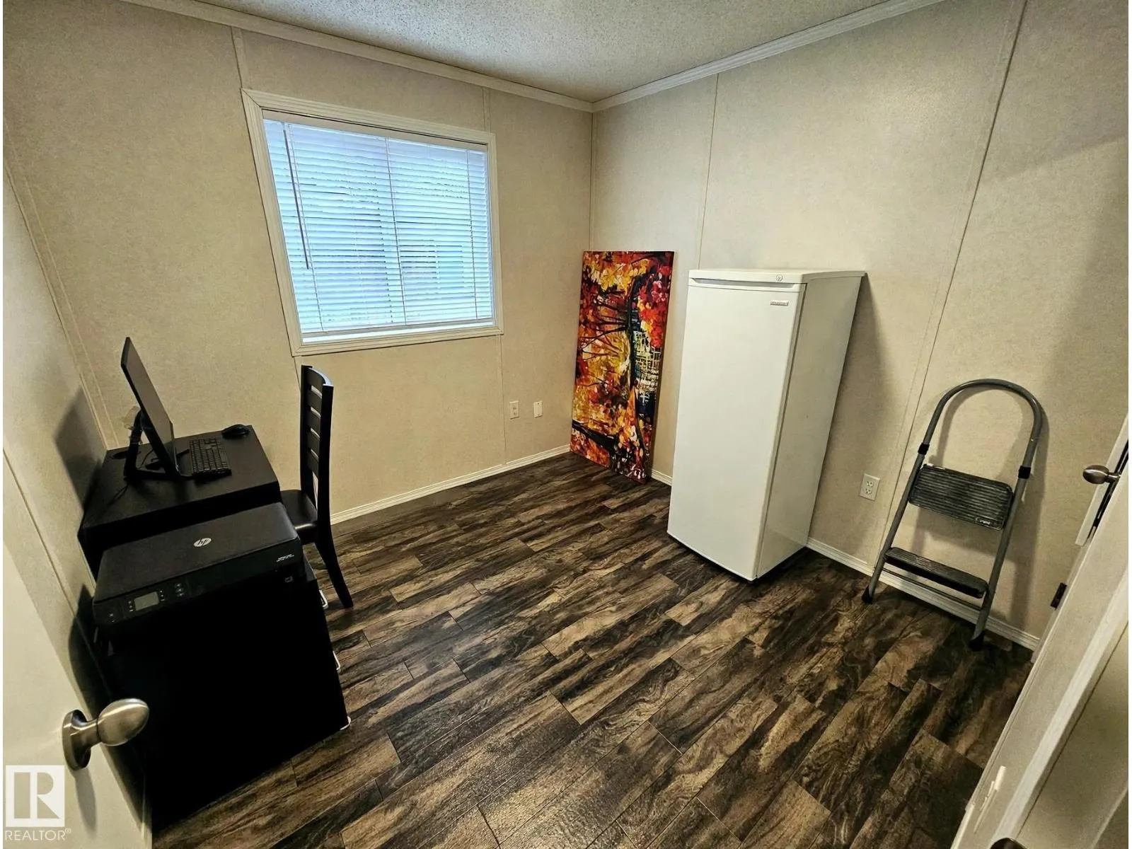 #8 12604 153 AV NW NW