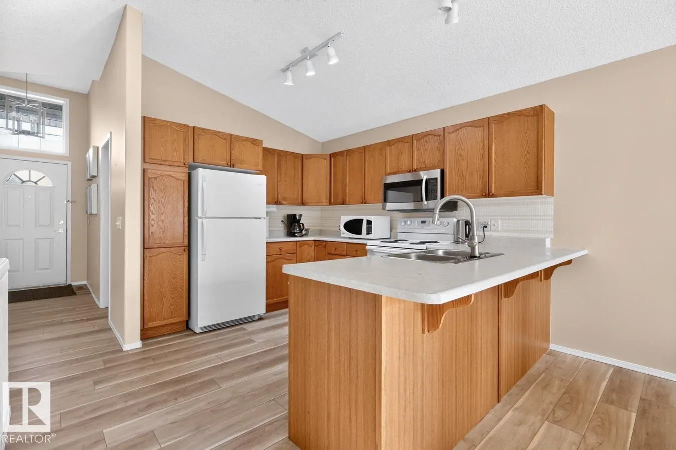 17920 99 ST NW