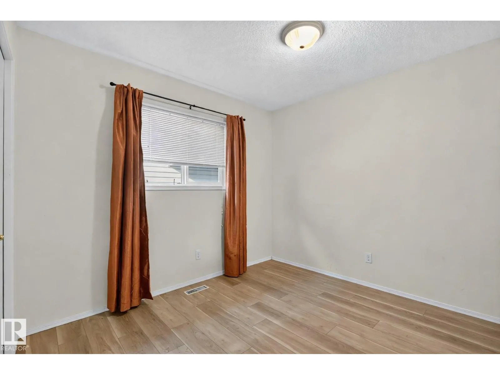 17920 99 ST NW