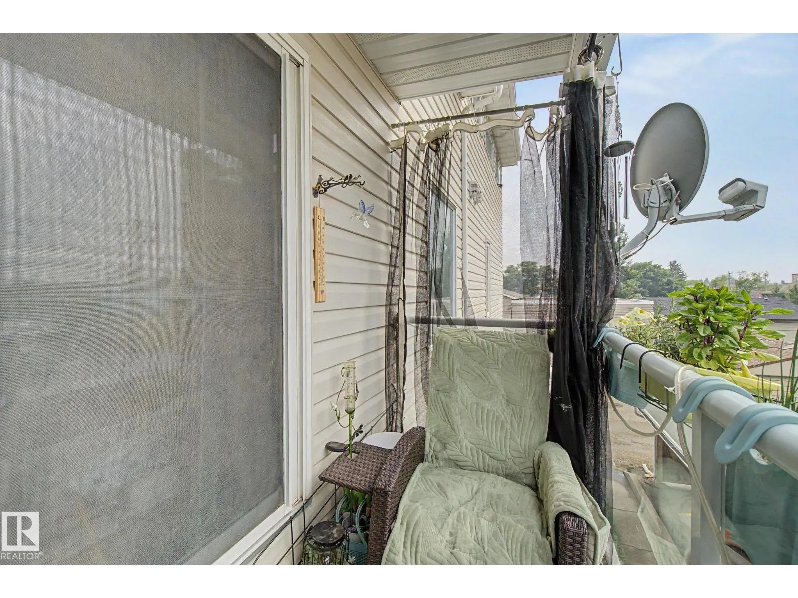 #302 224 CHURCH RD