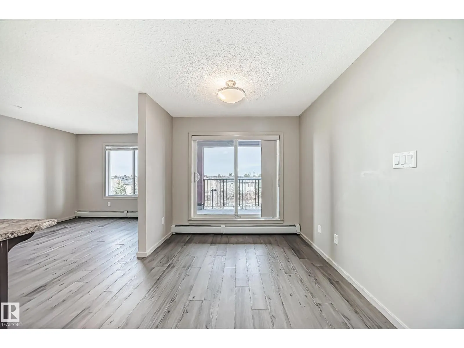 #332 344 Windermere RD NW