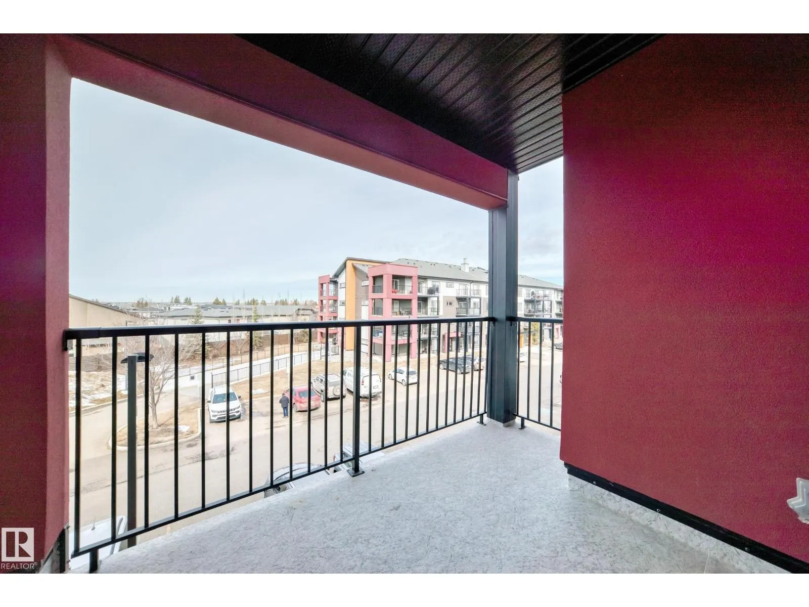 #332 344 Windermere RD NW