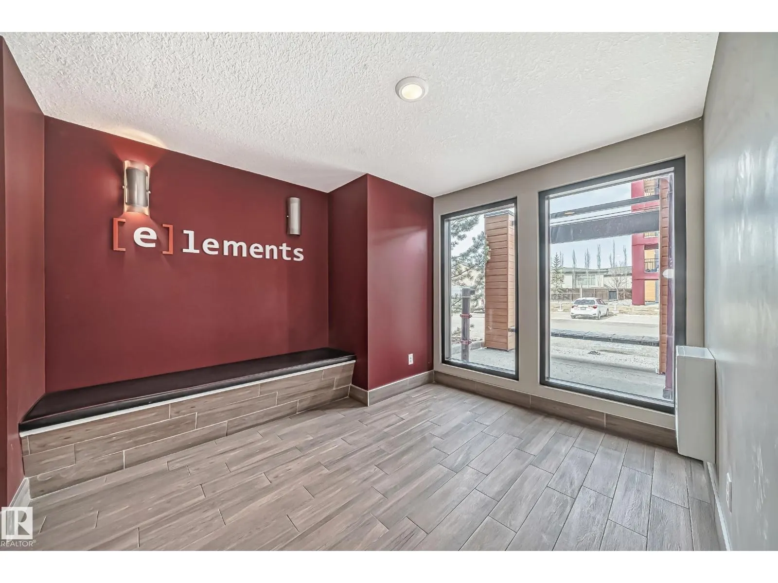 #332 344 Windermere RD NW