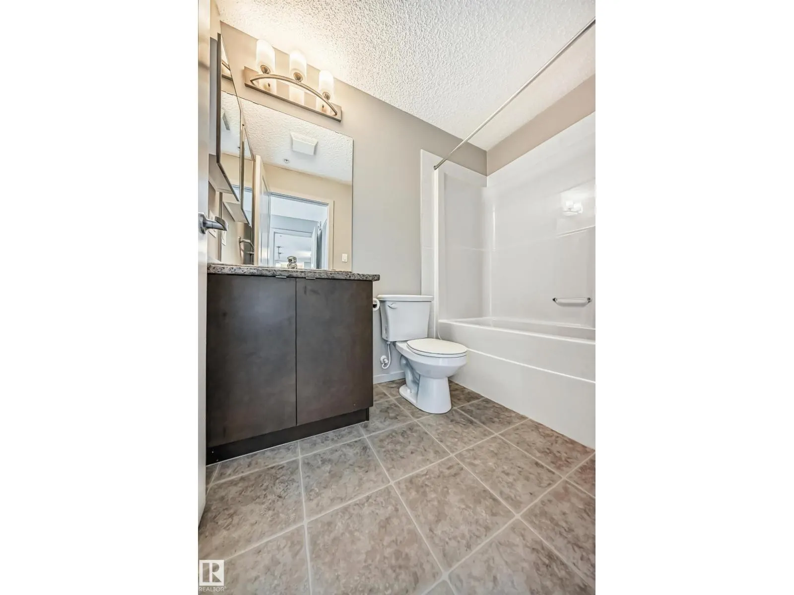 #332 344 Windermere RD NW