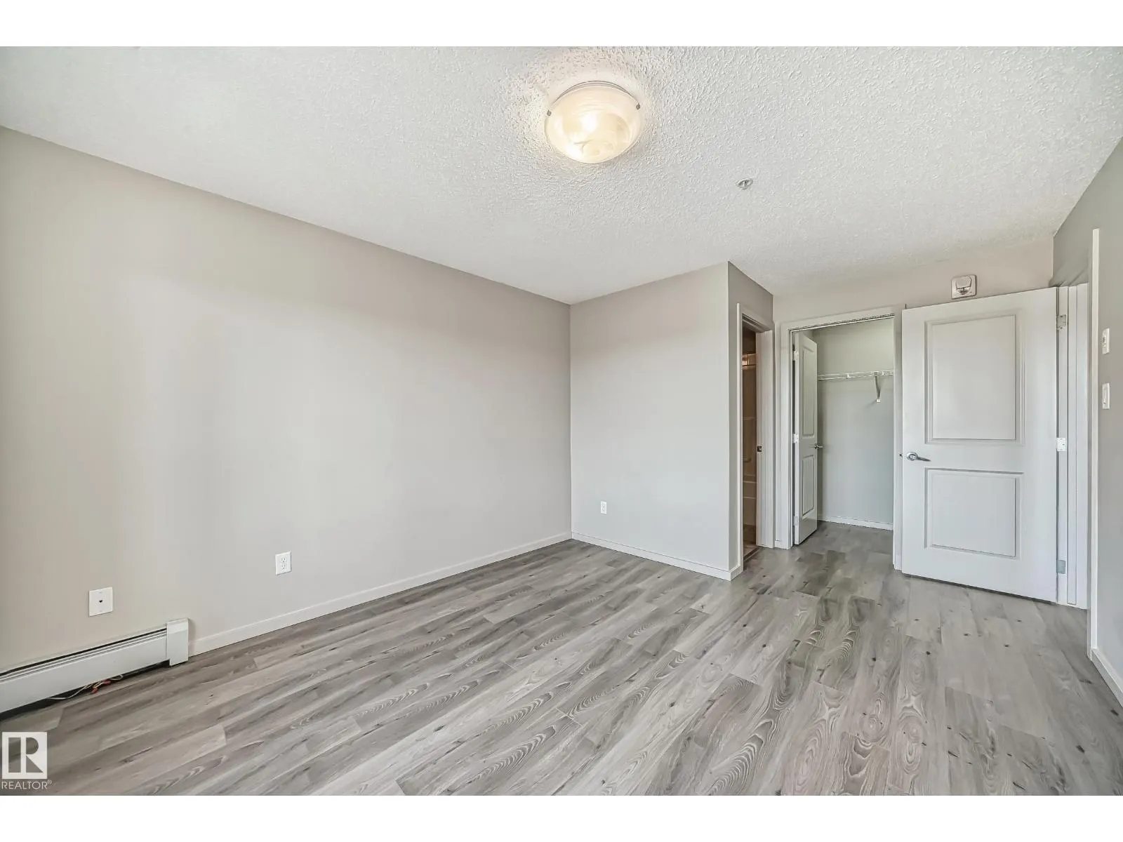 #332 344 Windermere RD NW