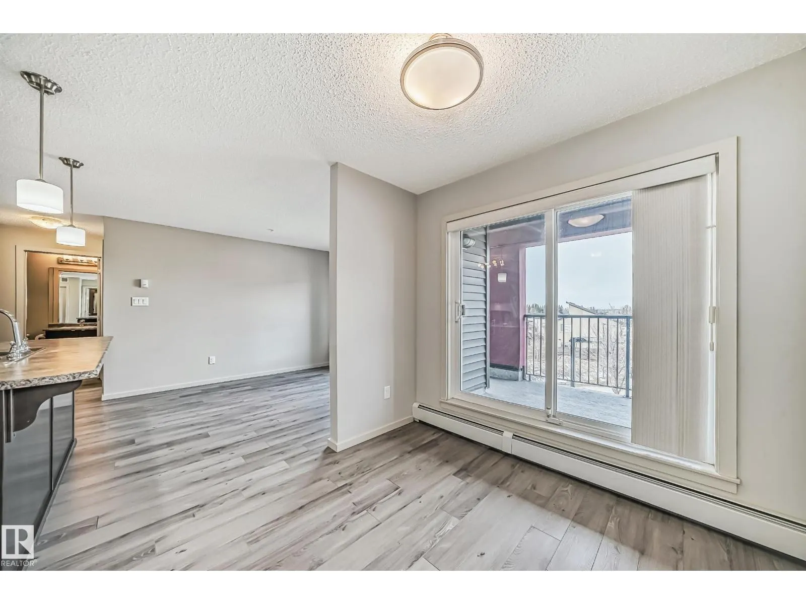 #332 344 Windermere RD NW