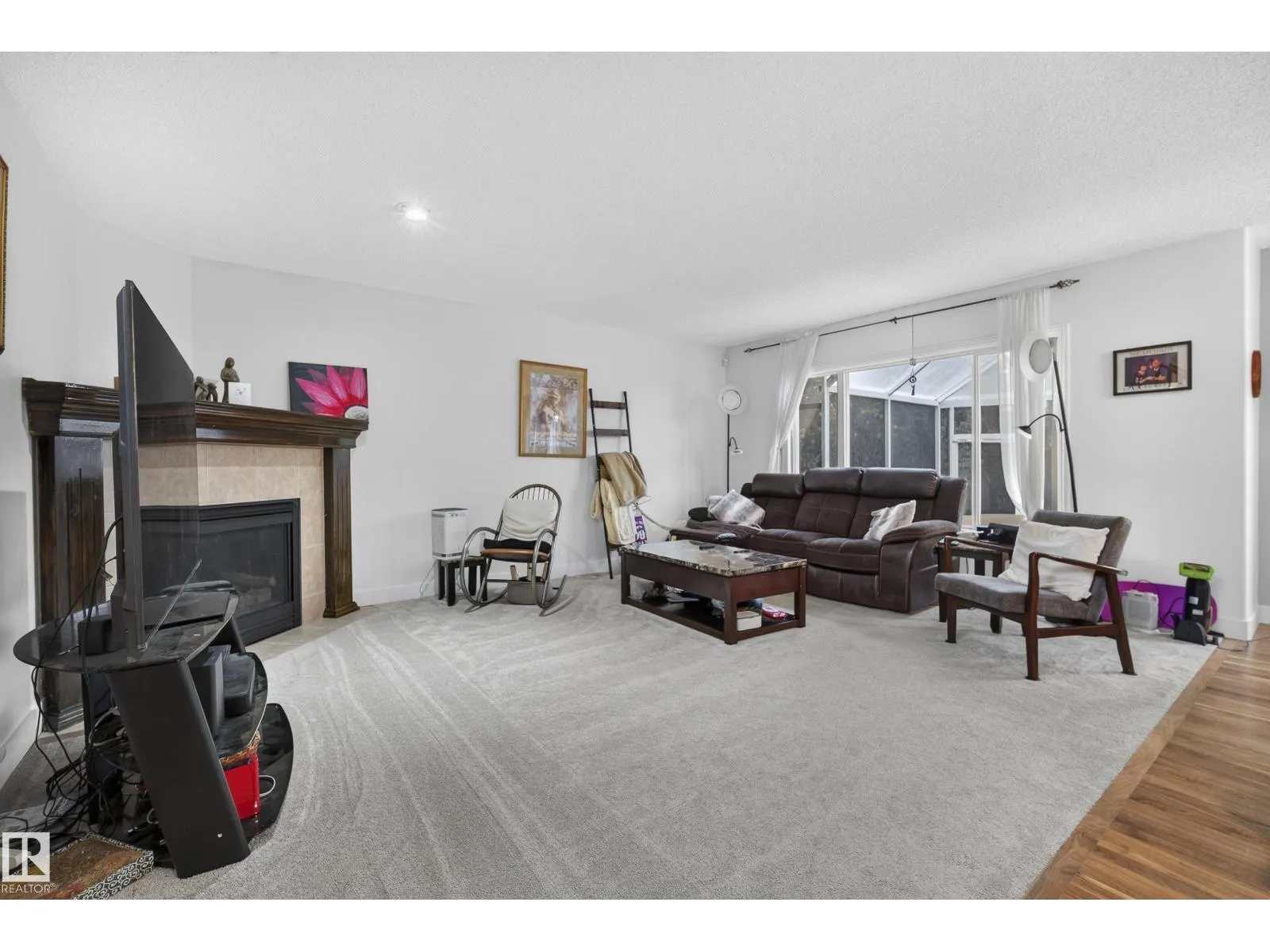 114 EASTGATE WY