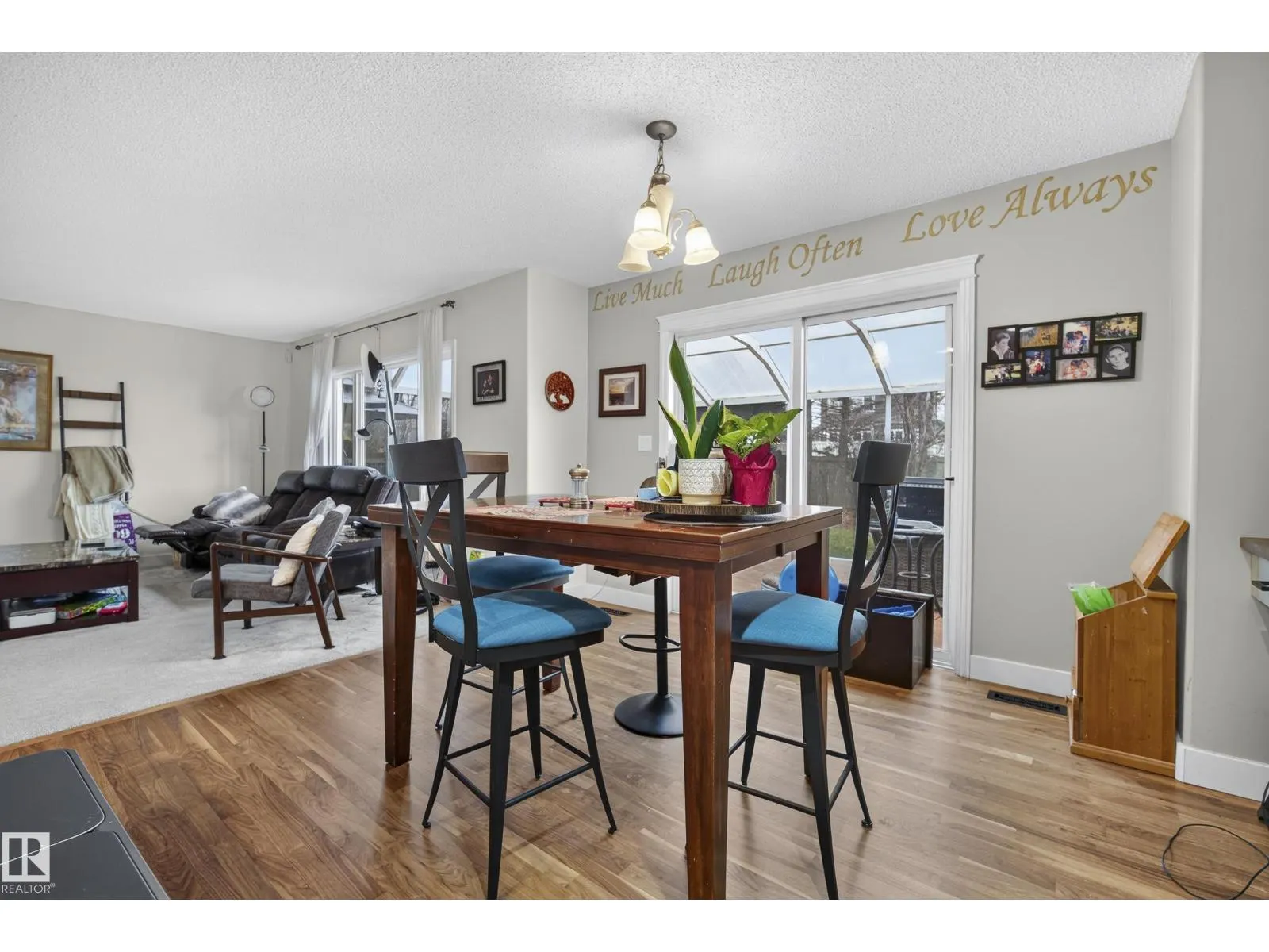 114 EASTGATE WY