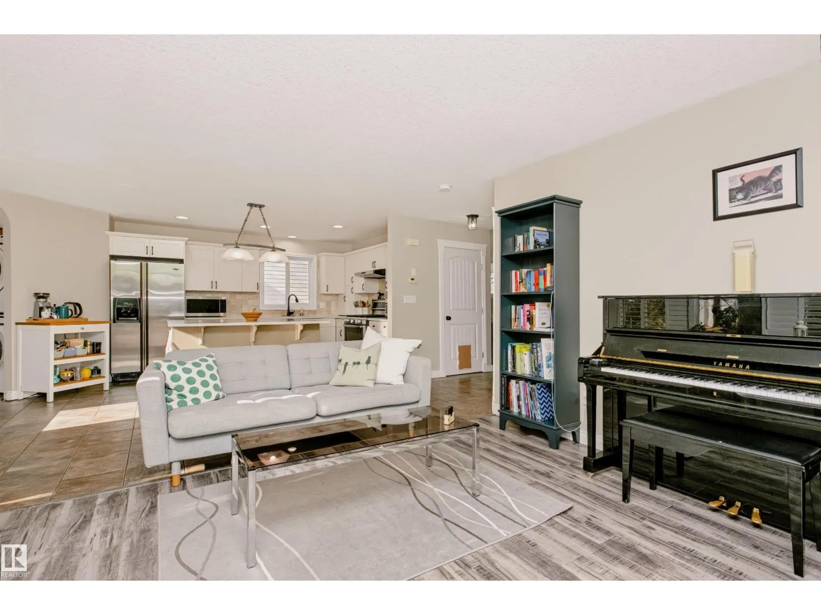 5468 THIBAULT WD NW