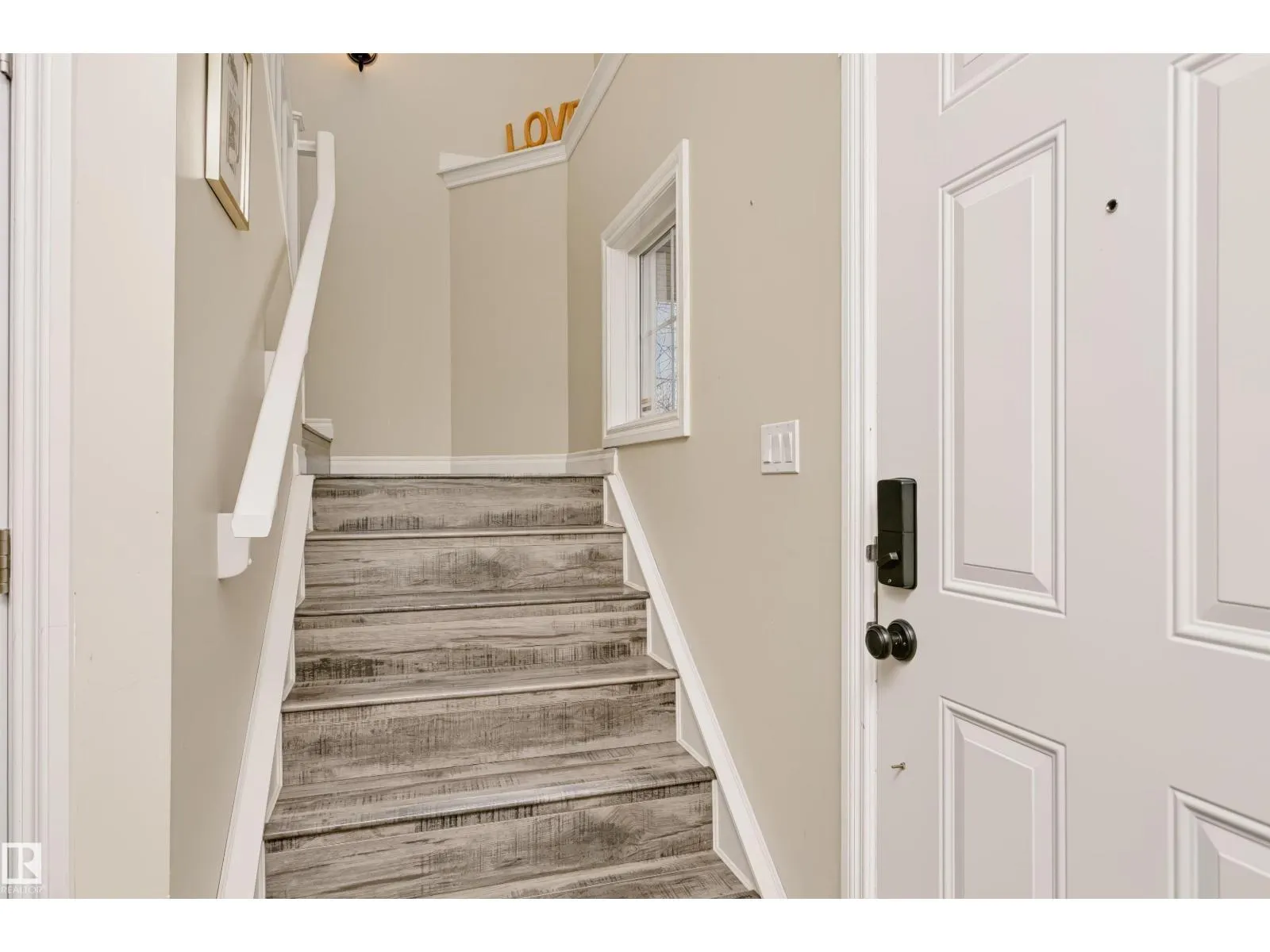 5468 THIBAULT WD NW