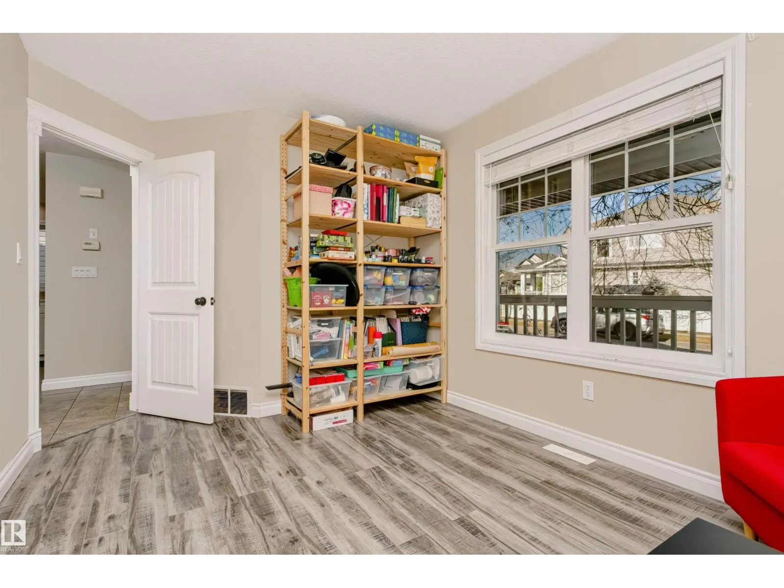 5468 THIBAULT WD NW