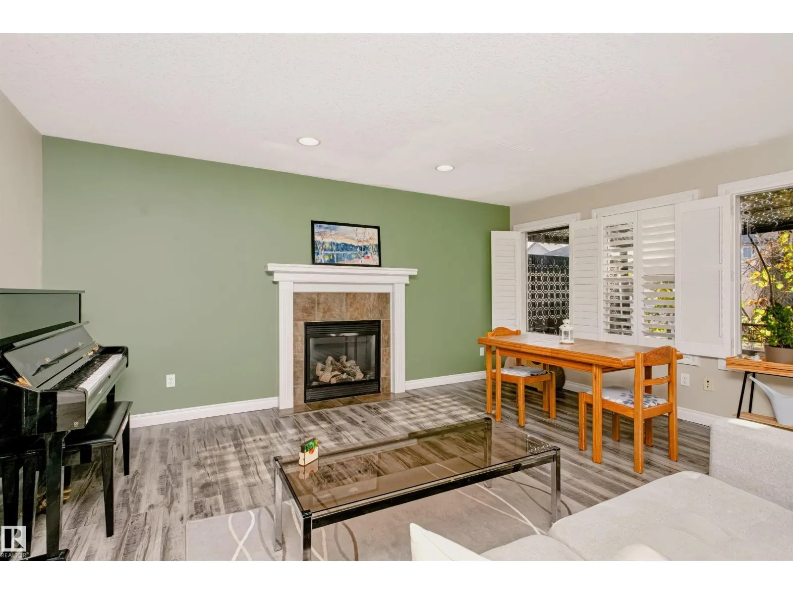 5468 THIBAULT WD NW